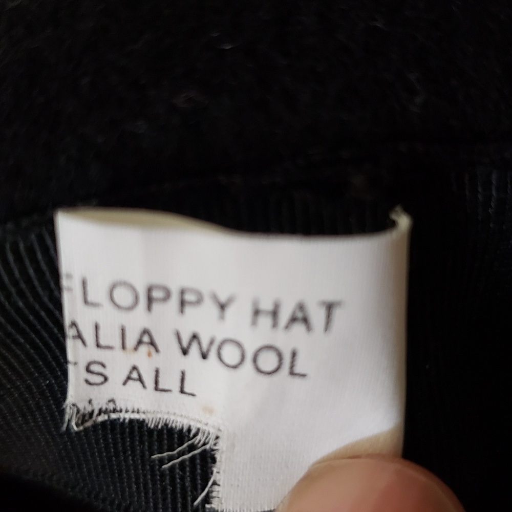 Floppy hat - Picture 6 of 7